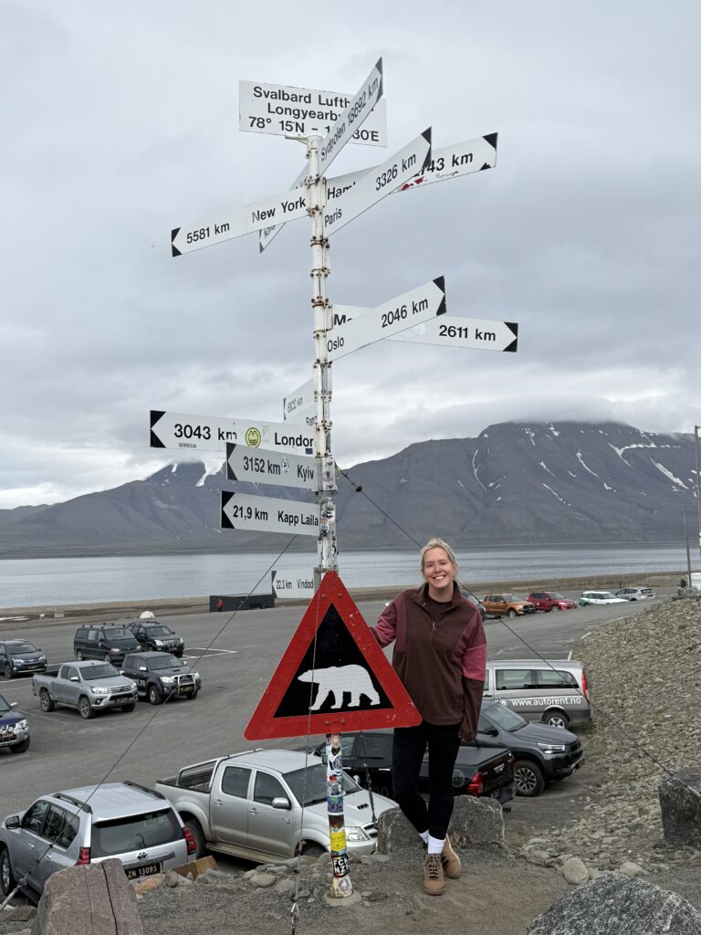 midnight sun itinerary svalbard
