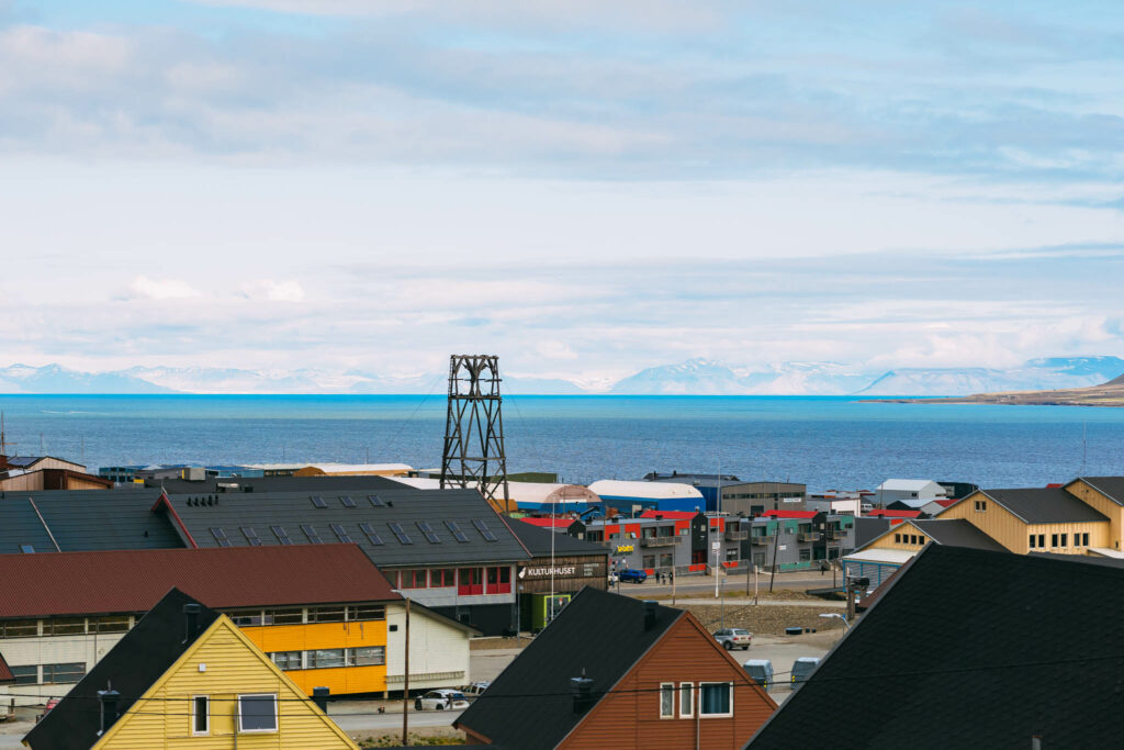 svalbard midnight sun