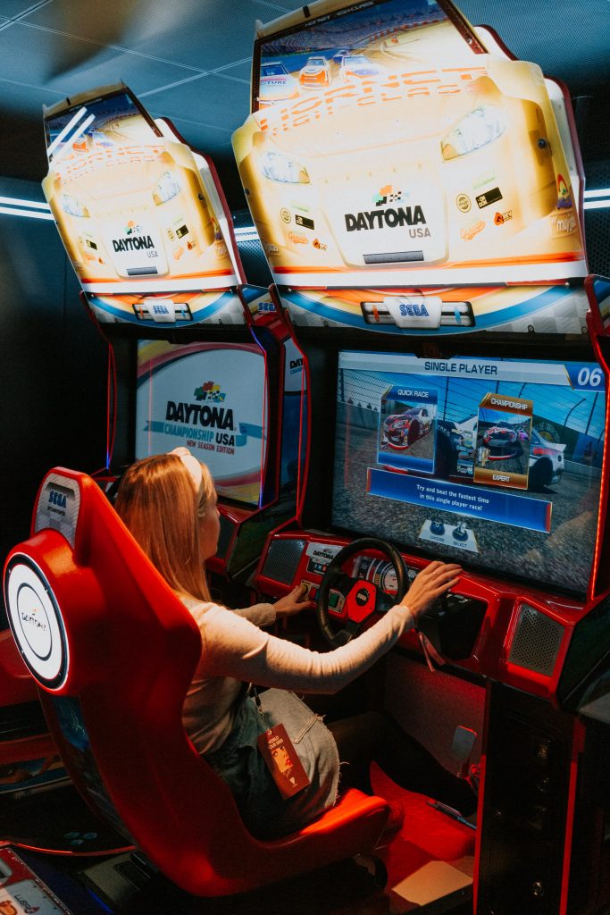 scarlet lady virgin voyages