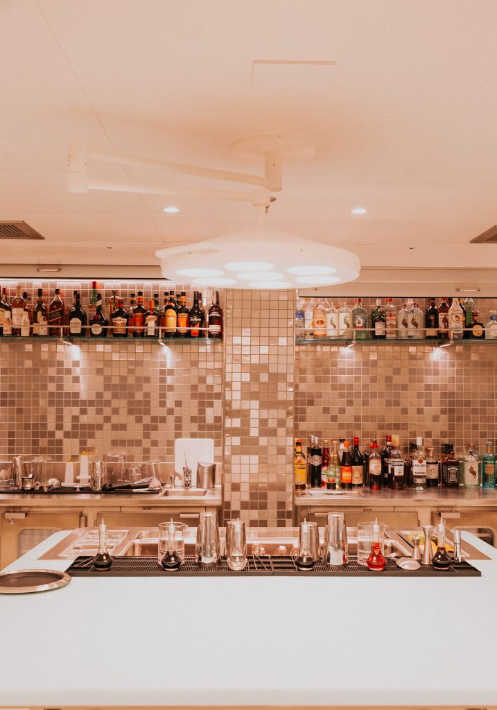 restaurants scarlet lady