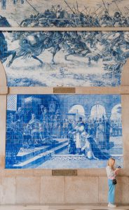 azulejos porto station